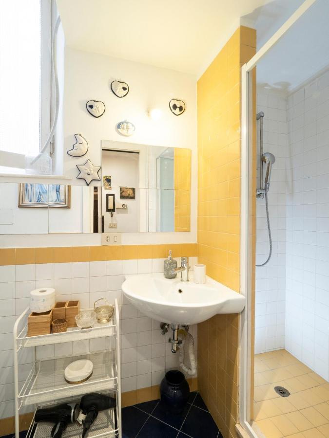 Central Apartment In Trastevere Рим Экстерьер фото