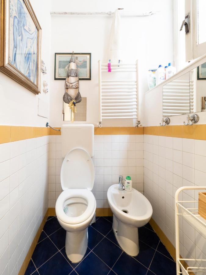 Central Apartment In Trastevere Рим Экстерьер фото